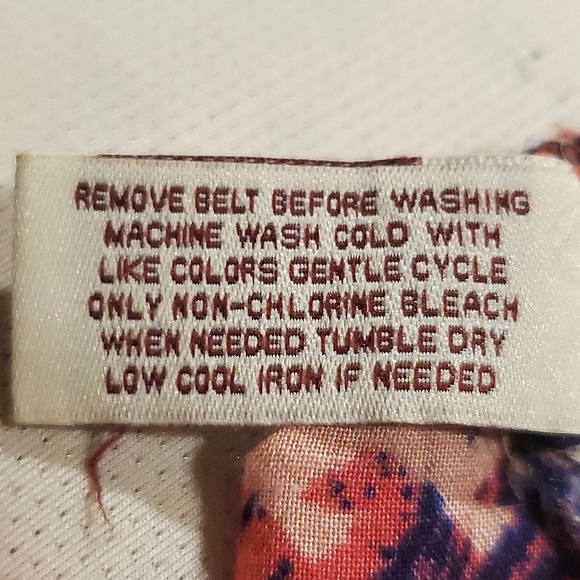 Patterned Red and Dark Blue/Purple Sundress, Peplum style (top) Size Medium,MUDD - Picture 7 of 7